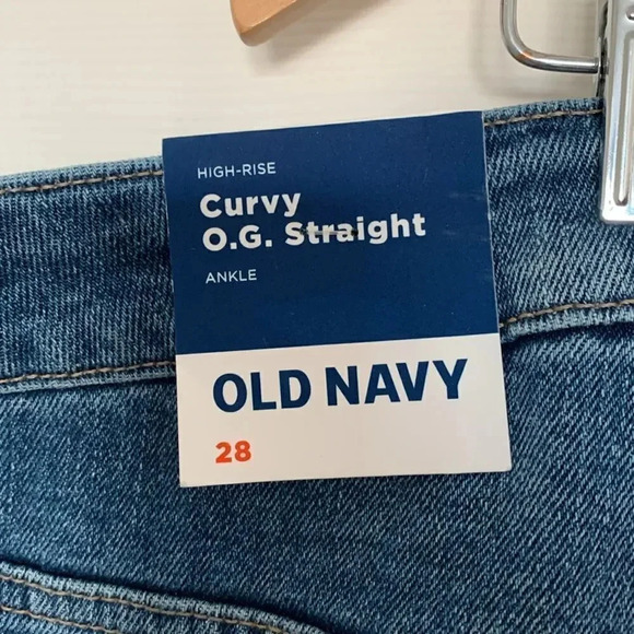 Old Navy Curvy OG Straight Jeans - Picture 5 of 5
